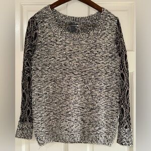 Lola B Womans Popcorn Knit Sweater Sheer Mesh Embroidered Sleeves Size Medium